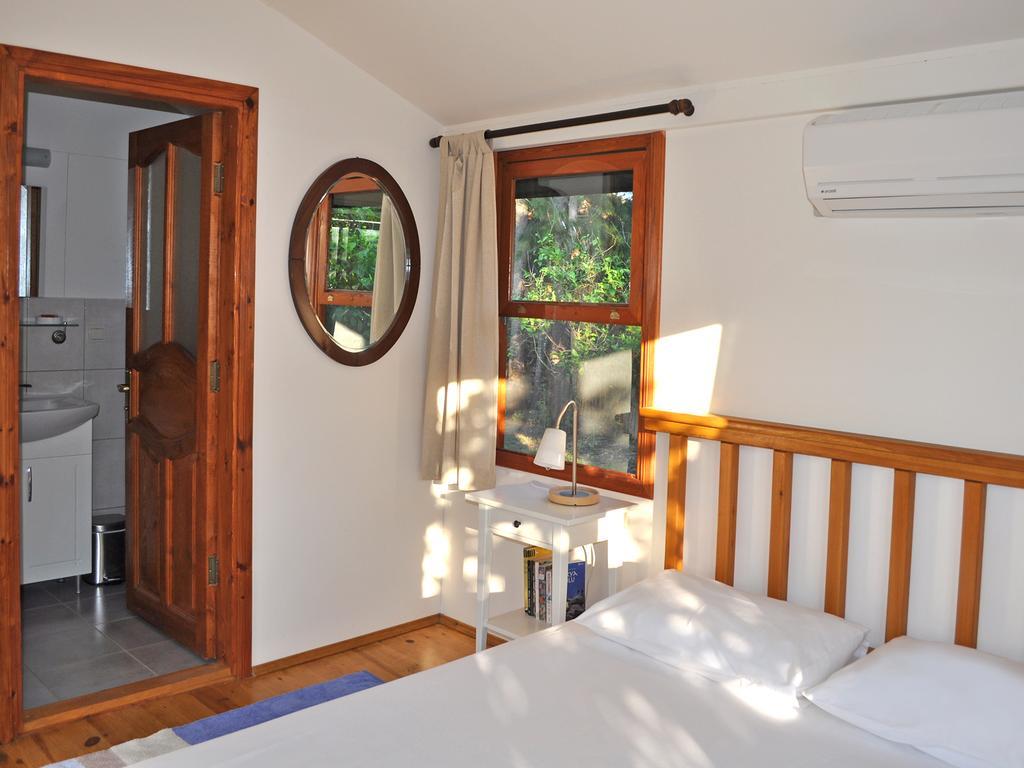 Hobbit Evi Hotel Чирали Стая снимка
